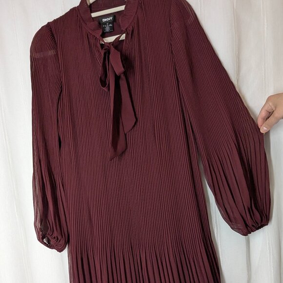 DKNY Long Sleeve Tie Neck Pleated Shift Dress | US 4 - Picture 1 of 14
